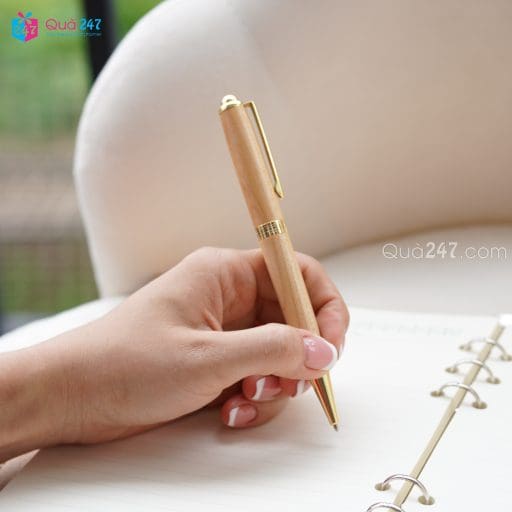 Bút gỗ 12