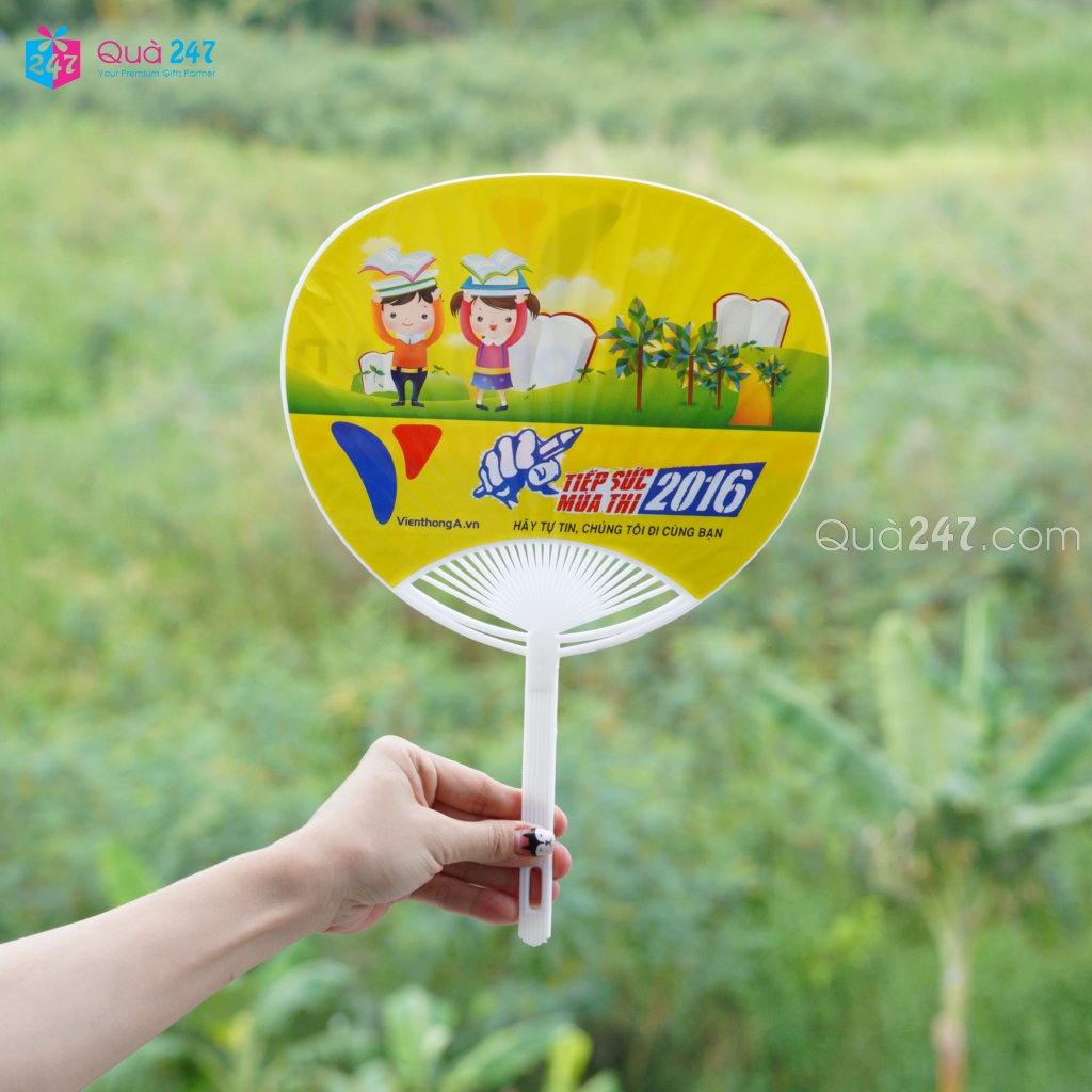 Quạt Nhựa Decal 01 18 Quạt Nhựa Decal 01