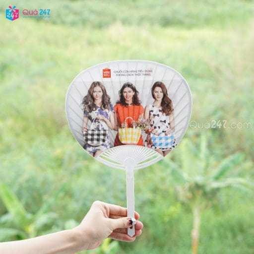Quạt Nhựa Decal 01 68 Quạt Nhựa Decal 01