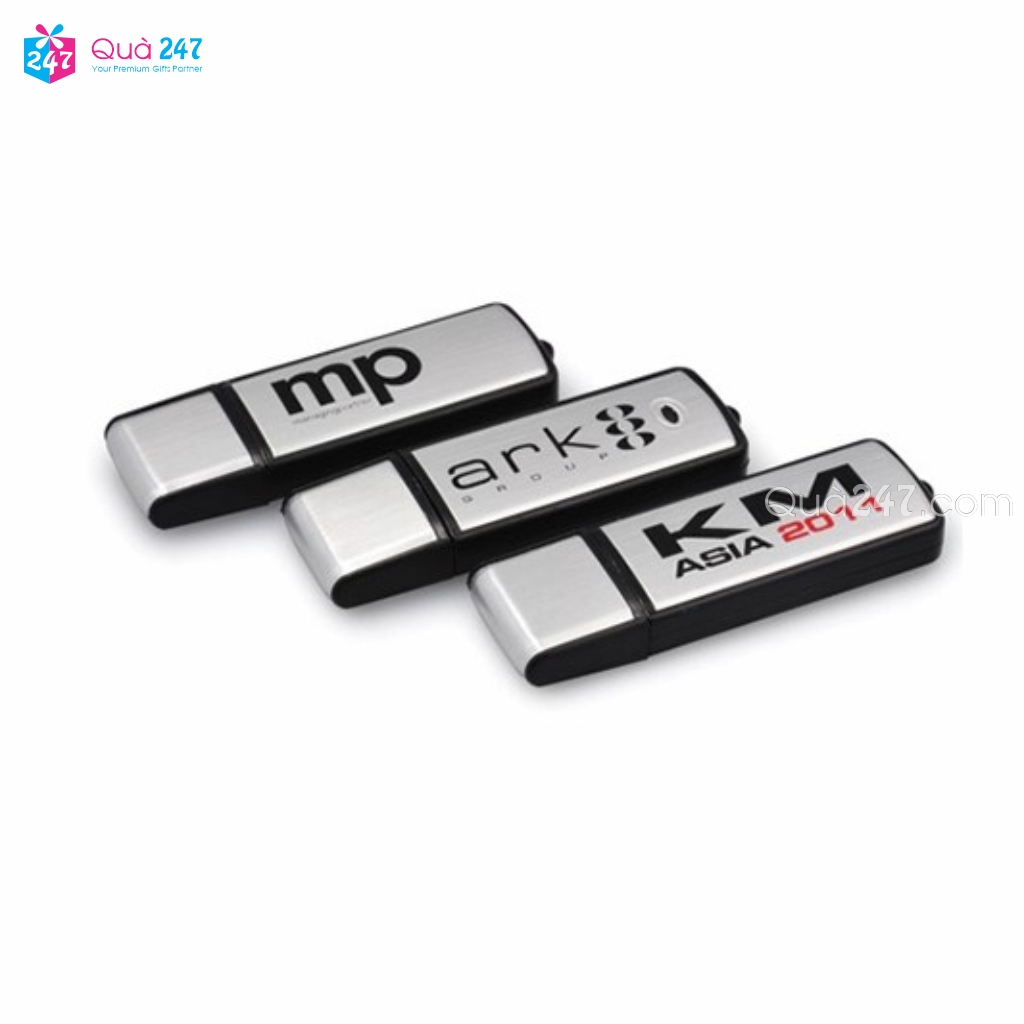 USB Nhựa 04 3 USB Nhựa 04