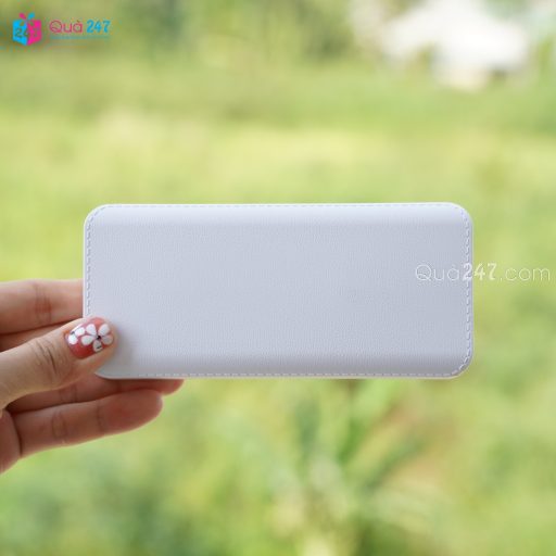 Pin Dự Phòng 06: Top 5 Mẫu Quà Tặng Doanh Nghiệp Hot Nhất! 11 Pin Dự Phòng 06: Top 5 Mẫu Quà Tặng Doanh Nghiệp Hot Nhất!